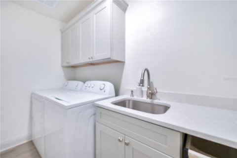 House in Lakeland, Florida 3 bedrooms, 122.26 sq.m. № 1909808 - photo 20