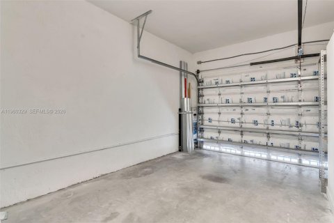 Villa ou maison à vendre à Doral, Floride: 5 chambres, 221.01 m2 № 2021811 - photo 13