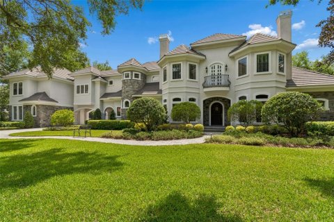 Casa en Tampa, Florida 4 dormitorios, 563.17 m2 № 2134982