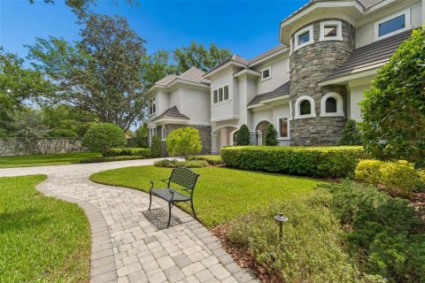 Villa ou maison à vendre à Tampa, Floride: 4 chambres, 563.17 m2 № 2134982 - photo 4