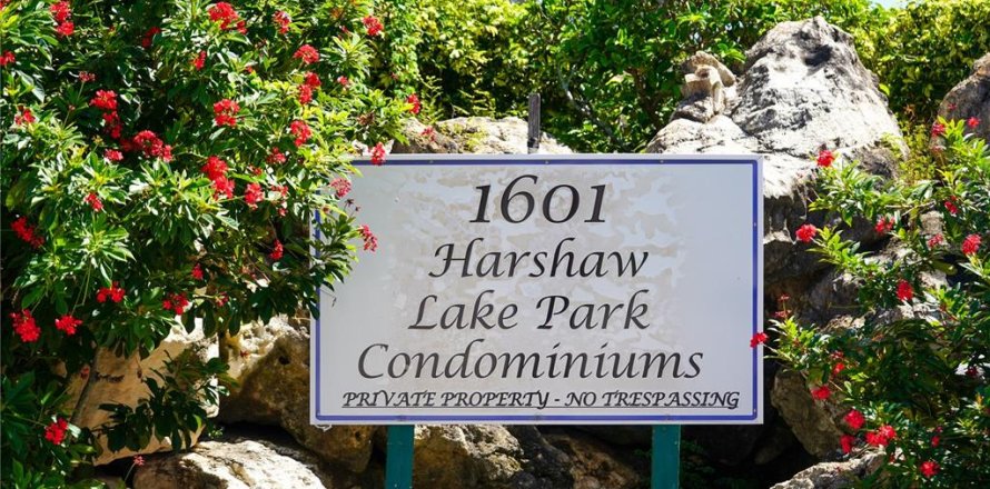 Condo in Saint Petersburg, Florida, 2 bedrooms  № 1390532