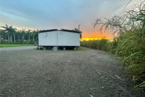 Immobilier commercial à vendre à Miami, Floride № 1953288 - photo 15