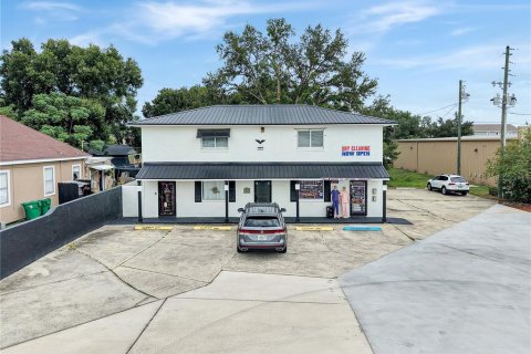 Immobilier commercial à Dundee, Floride № 2387335