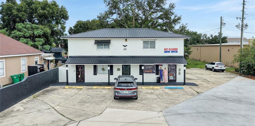 Immobilier commercial à Dundee, Floride № 2387335