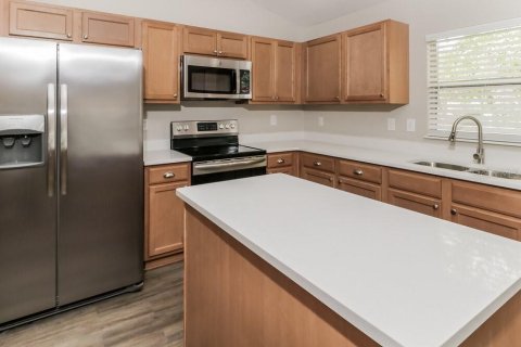 Villa ou maison à louer à Tavares, Floride: 3 chambres, 148.27 m2 № 2100207 - photo 6