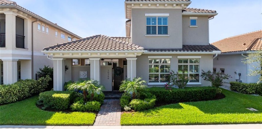 House in Orlando, Florida 4 bedrooms, 351.54 sq.m. № 1873743