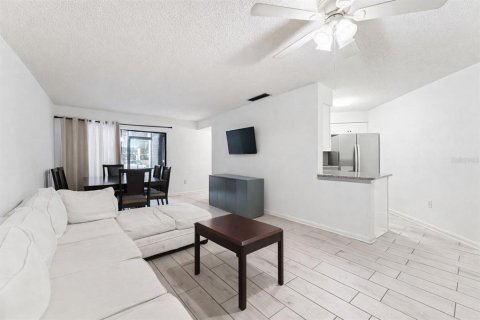 Condominio en venta en Orlando, Florida, 2 dormitorios, 76.18 m2 № 2151263 - foto 9