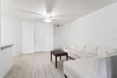 Condominio en venta en Orlando, Florida, 2 dormitorios, 76.18 m2 № 2151263 - foto 7