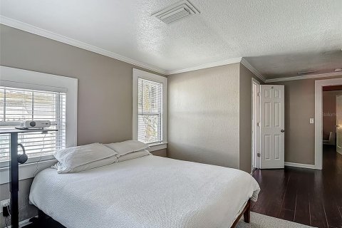 House in Tampa, Florida 3 bedrooms, 130.25 sq.m. № 1725567 - photo 22