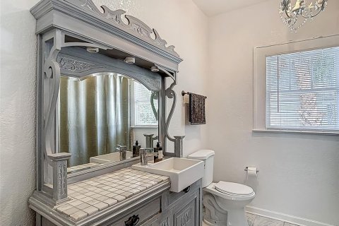 House in Tampa, Florida 3 bedrooms, 130.25 sq.m. № 1725567 - photo 29
