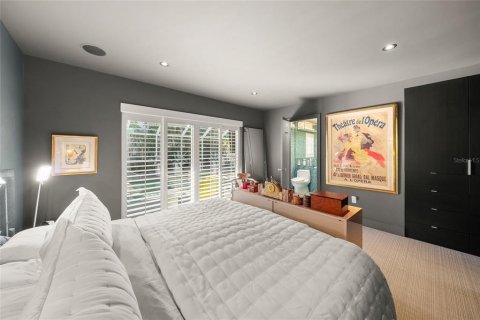 House in Sarasota, Florida 3 bedrooms, 148.18 sq.m. № 2148456 - photo 29
