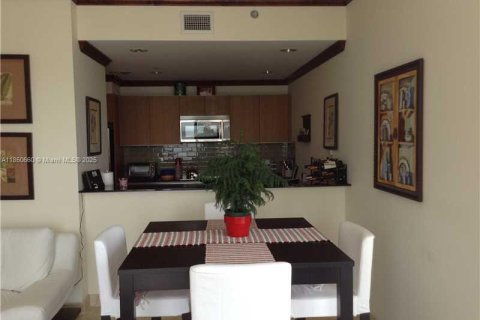 Copropriété à louer à Miami, Floride: 2 chambres, 127.09 m2 № 1856876 - photo 11