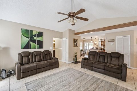 House in Orlando, Florida 3 bedrooms, 192.87 sq.m. № 2166298 - photo 10