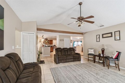 House in Orlando, Florida 3 bedrooms, 192.87 sq.m. № 2166298 - photo 9