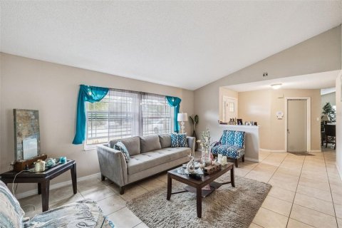 House in Orlando, Florida 3 bedrooms, 192.87 sq.m. № 2166298 - photo 4