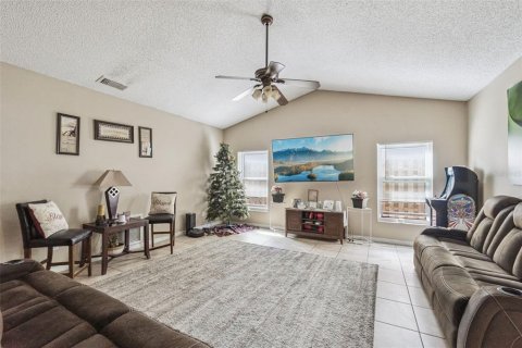 House in Orlando, Florida 3 bedrooms, 192.87 sq.m. № 2166298 - photo 8