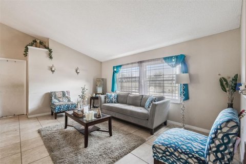 House in Orlando, Florida 3 bedrooms, 192.87 sq.m. № 2166298 - photo 6
