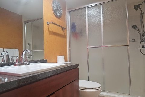 Condo in Clearwater, Florida, 2 bedrooms  № 1826484 - photo 24