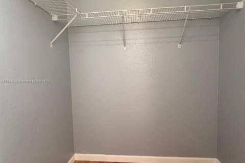 Adosado en alquiler en Miramar, Florida, 4 dormitorios, 168.62 m2 № 1832234 - foto 6