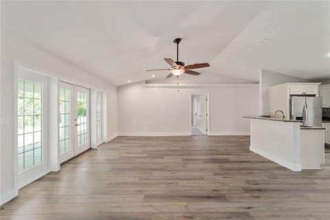 Villa ou maison à vendre à Ocala, Floride: 4 chambres, 194.17 m2 № 2142641 - photo 5