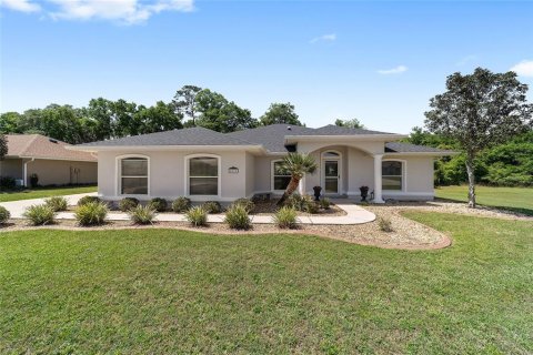 Villa ou maison à Ocala, Floride 4 chambres, 194.17 m2 № 2142641