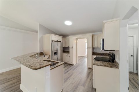 Villa ou maison à vendre à Ocala, Floride: 4 chambres, 194.17 m2 № 2142641 - photo 22