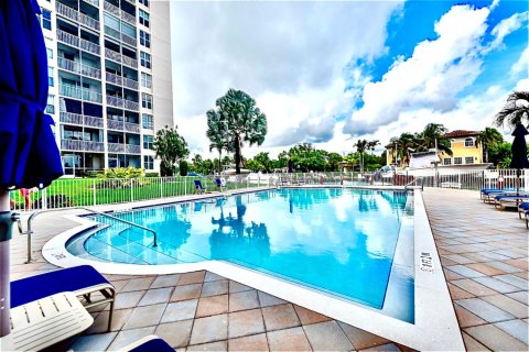 Copropriété à louer à Pompano Beach, Floride: 1 chambre, 60.2 m2 № 992165 - photo 1