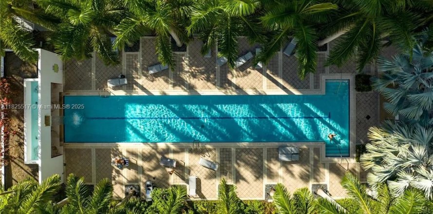Condo in Miami, Florida, 1 bedroom  № 1821535