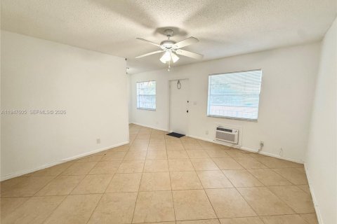 Apartment in Fort Lauderdale, Florida 1 bedroom, 92.9 sq.m. № 2003841 - photo 11