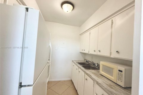 Apartment in Fort Lauderdale, Florida 1 bedroom, 92.9 sq.m. № 2003841 - photo 9