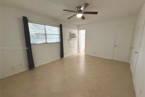 Apartment in Fort Lauderdale, Florida 1 bedroom, 92.9 sq.m. № 2003841 - photo 13