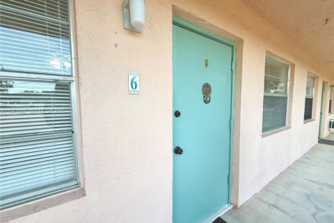 Apartment in Fort Lauderdale, Florida 1 bedroom, 92.9 sq.m. № 2003841 - photo 3