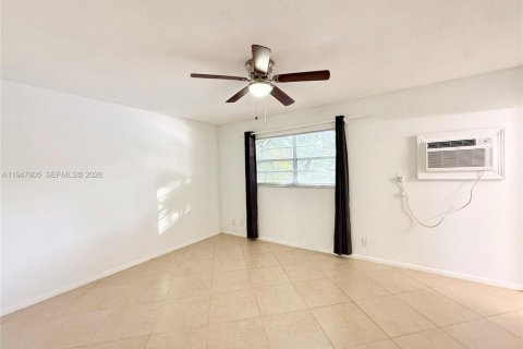 Apartment in Fort Lauderdale, Florida 1 bedroom, 92.9 sq.m. № 2003841 - photo 12