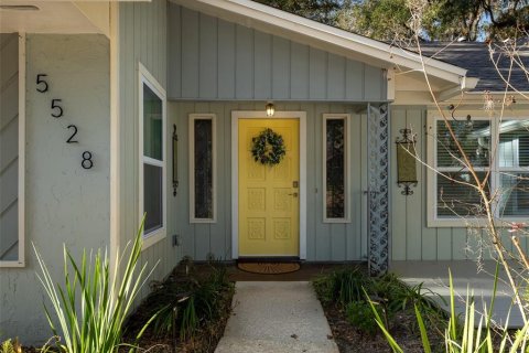 House in Gainesville, Florida 4 bedrooms, 237.74 sq.m. № 1537644 - photo 2