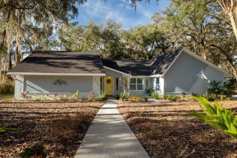 House in Gainesville, Florida 4 bedrooms, 237.74 sq.m. № 1537644 - photo 1