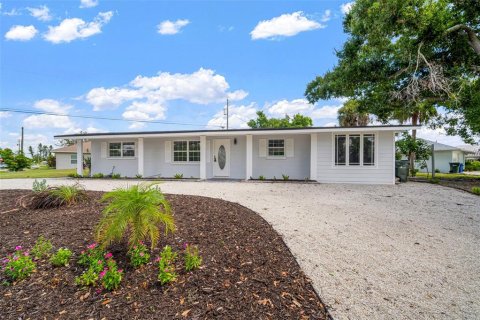 Villa ou maison à vendre à Venice, Floride: 2 chambres, 160.44 m2 № 1879812 - photo 1
