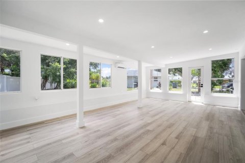 Villa ou maison à vendre à Venice, Floride: 2 chambres, 160.44 m2 № 1879812 - photo 7