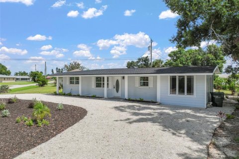 Villa ou maison à vendre à Venice, Floride: 2 chambres, 160.44 m2 № 1879812 - photo 9