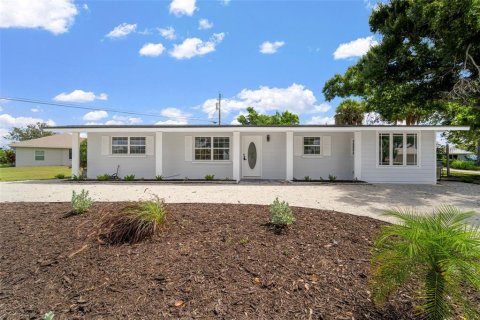 Villa ou maison à vendre à Venice, Floride: 2 chambres, 160.44 m2 № 1879812 - photo 21