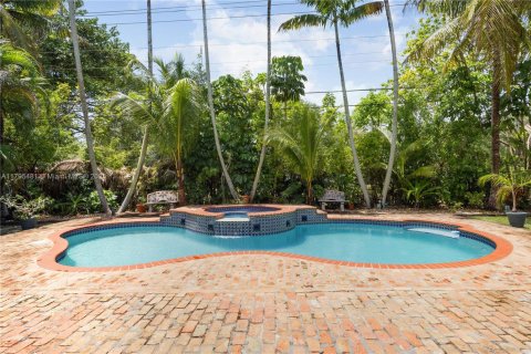 House in Miami, Florida 3 bedrooms, 106.84 sq.m. № 1726688 - photo 21
