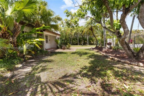 House in Miami, Florida 3 bedrooms, 106.84 sq.m. № 1726688 - photo 29