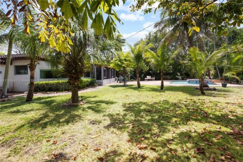 House in Miami, Florida 3 bedrooms, 106.84 sq.m. № 1726688 - photo 19