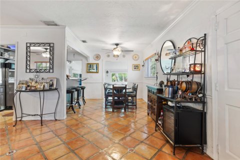 House in Miami, Florida 3 bedrooms, 106.84 sq.m. № 1726688 - photo 7