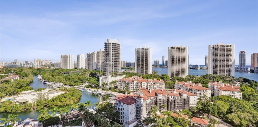 Condo in Aventura, Florida, 2 bedrooms  № 2018156