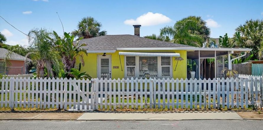 Villa ou maison à Daytona Beach, Floride 2 chambres, 66.89 m2 № 1911524