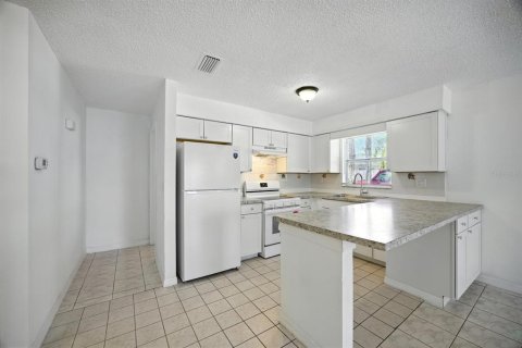 Appartement à louer à Clearwater, Floride: 2 chambres, 93.65 m2 № 1904160 - photo 13