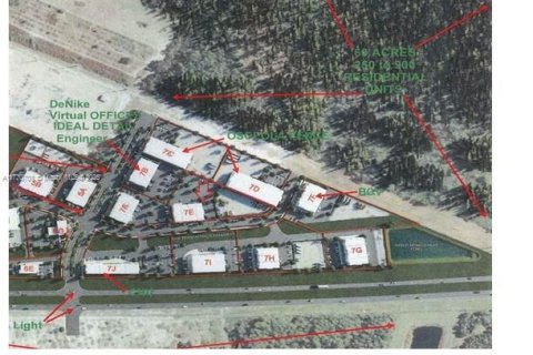 Commercial property in Saint Cloud, Florida № 1957658 - photo 1