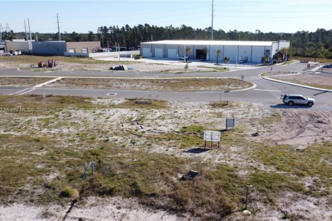 Commercial property in Saint Cloud, Florida № 1957658 - photo 7