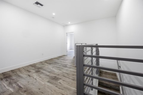 Adosado en venta en Pompano Beach, Florida, 2 dormitorios, 143.44 m2 № 2190093 - foto 18