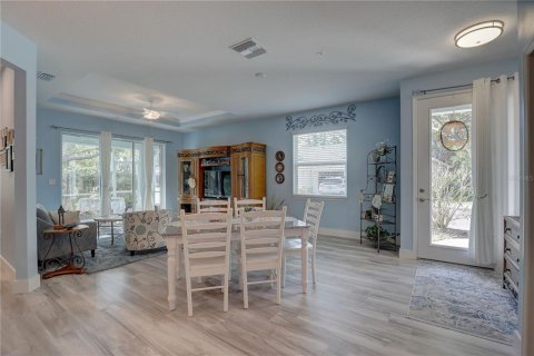 House in Palmetto, Florida 2 bedrooms, 121.42 sq.m. № 1629616 - photo 12